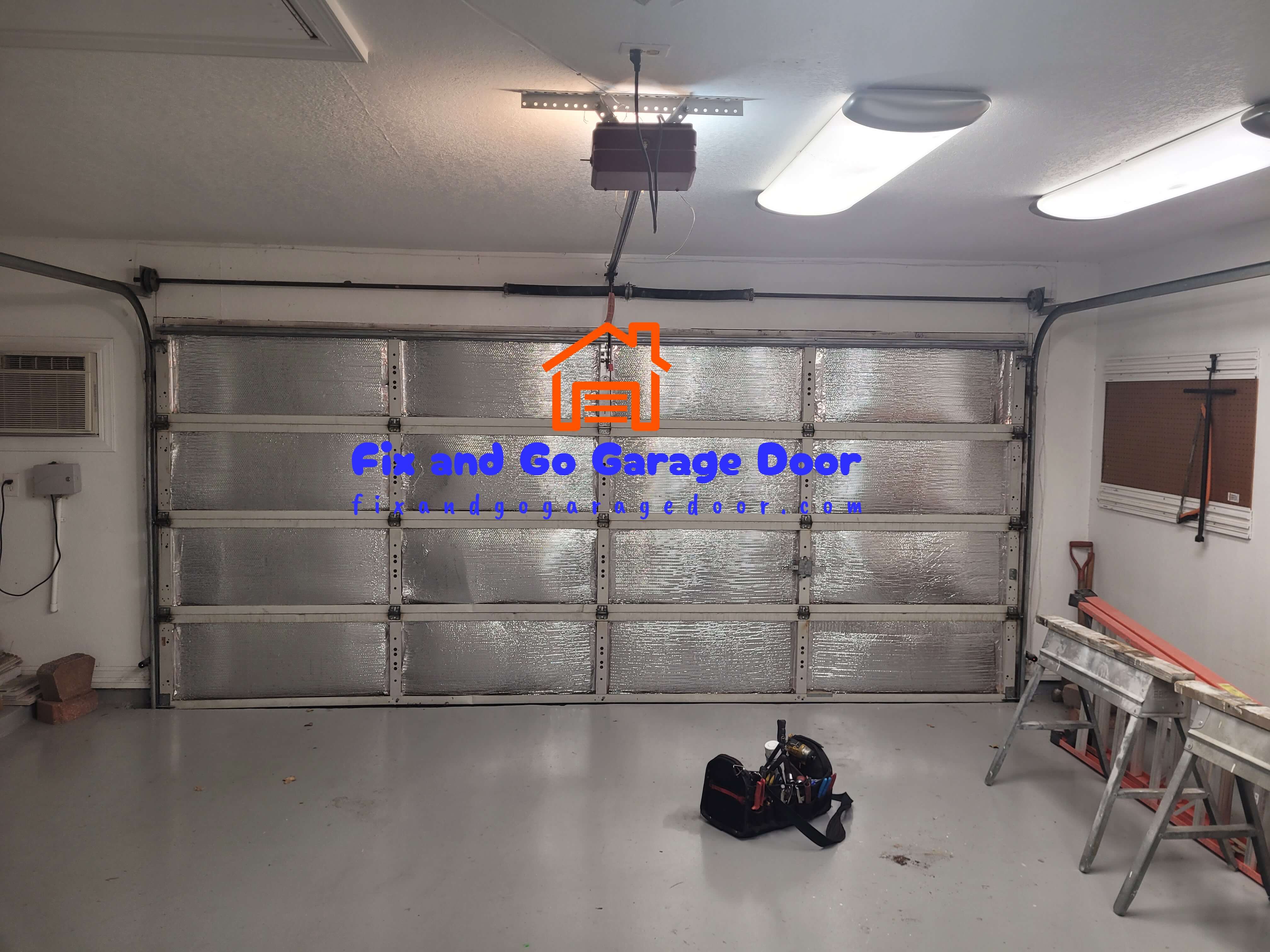 fixandgogaragedoor.com_genie_screw_drive_garage_door_opener_repair