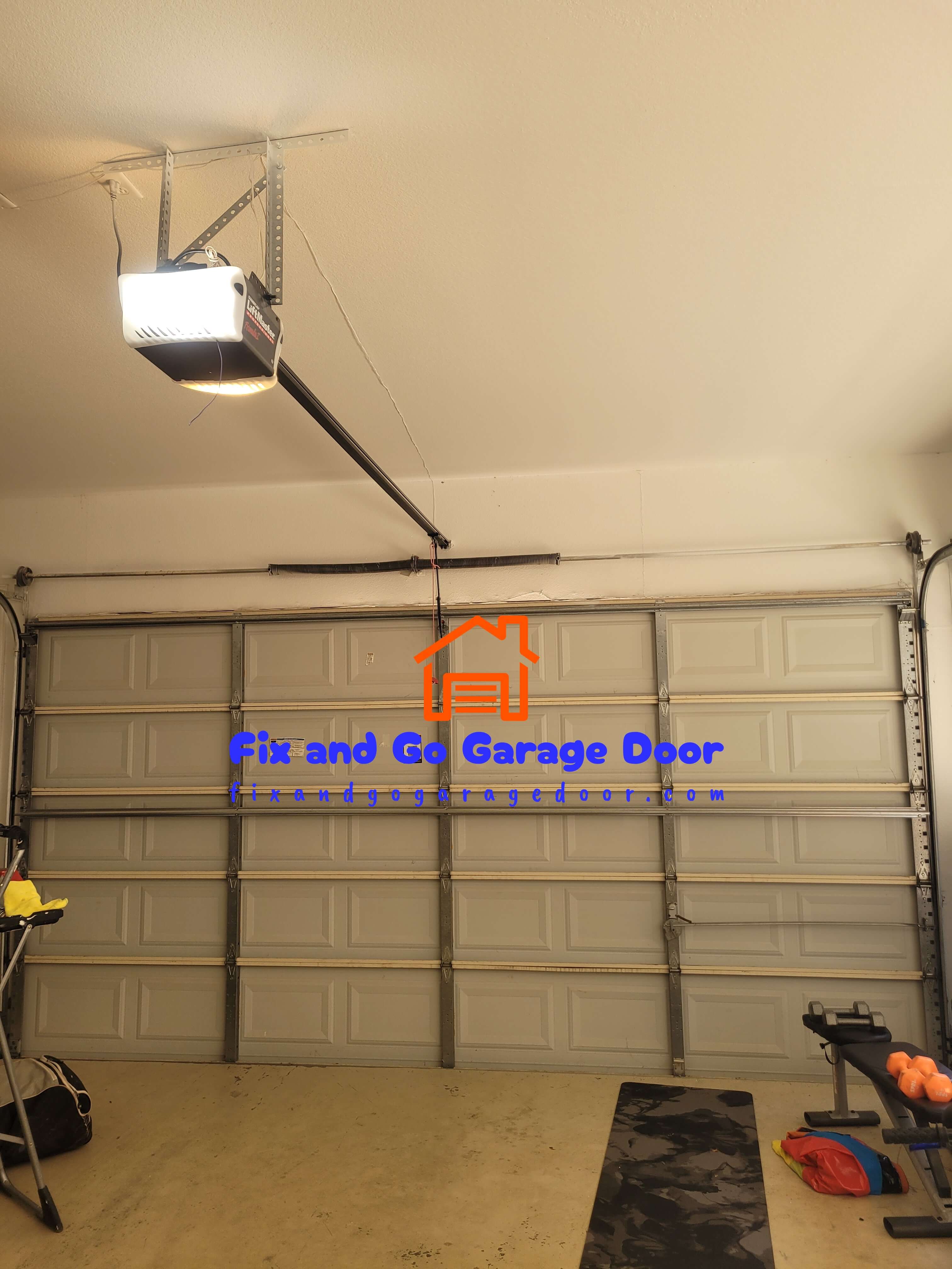 fixandgogaragedoor.com_liftmaster_garage_door_belt_repair